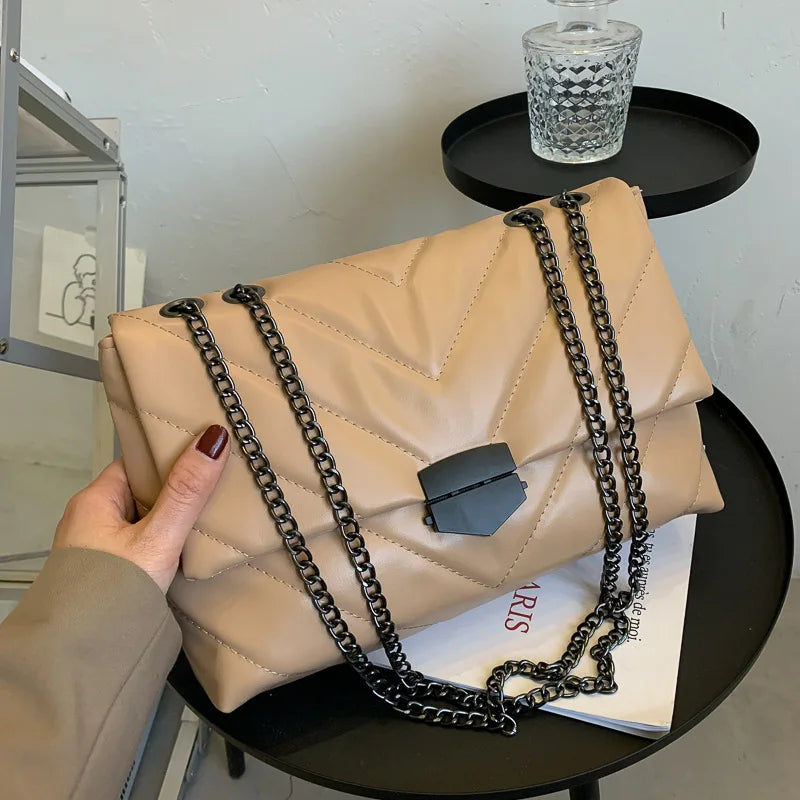 Botha™ Sienna | Shoulder bag with chain