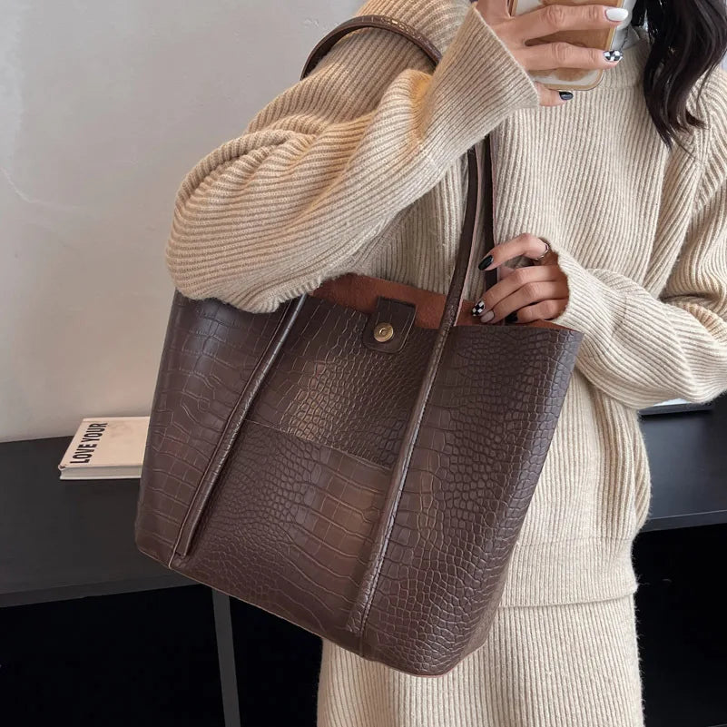 Botha™ Betina | Vintage shoulder bag in brown leather with crocodile print