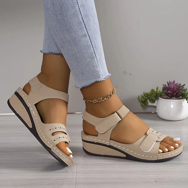 Botha™ | Hallie Orthopedic Sandals